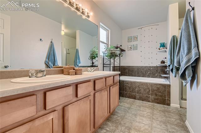 2014 Reed Grass Way Colorado Springs, CO 80915 - Photo 15 of 28