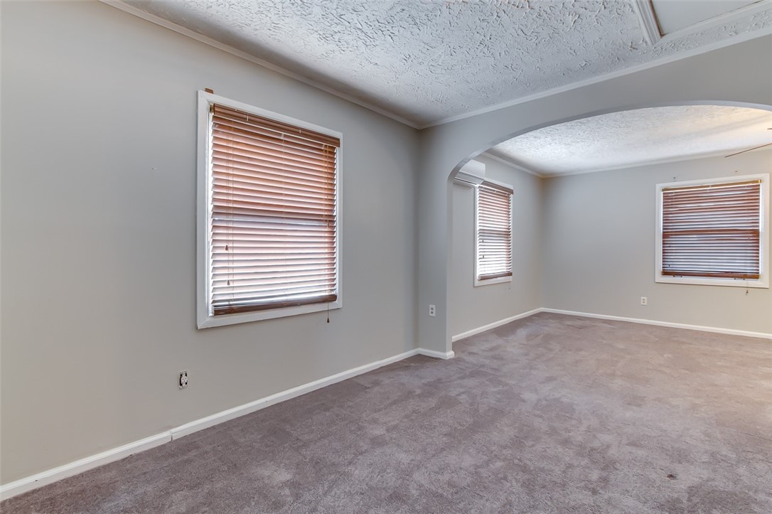 411 South Elm Street Pendleton, SC 29670 - Photo 12 of 40