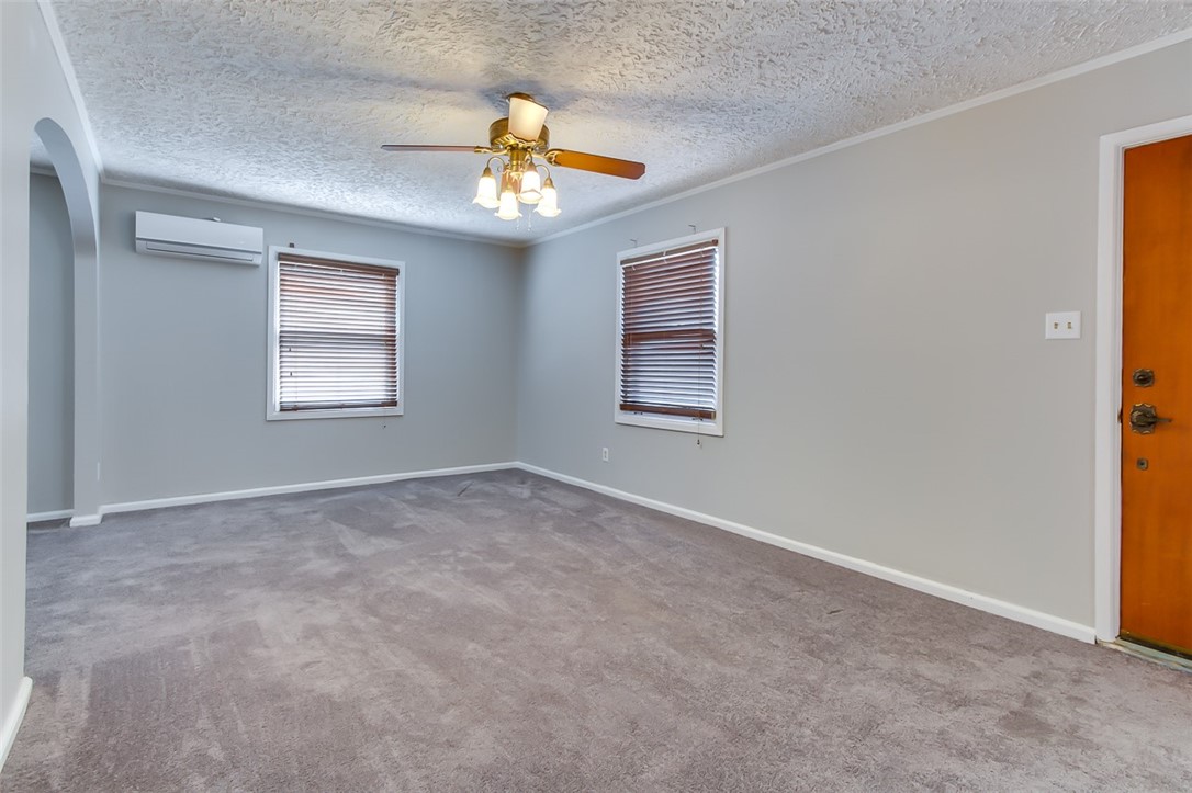 411 South Elm Street Pendleton, SC 29670 - Photo 8 of 40