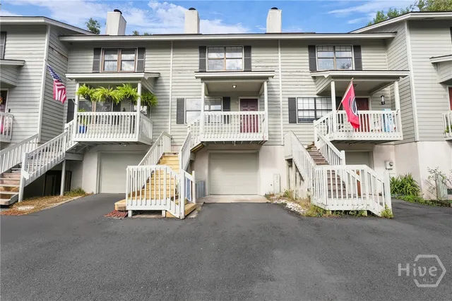 $2,100 | 2612 Whatley Avenue, Unit 13C, Savannah, GA 31404