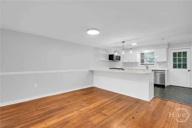 $2,100 | 2612 Whatley Avenue, Unit 13C, Savannah, GA 31404