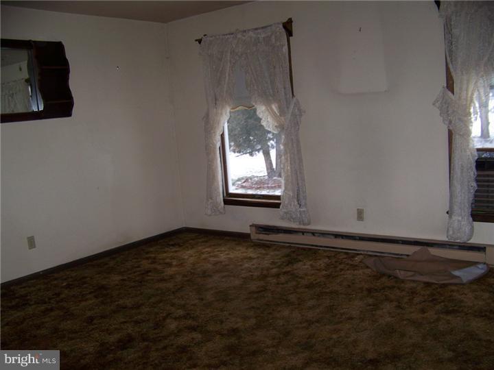 2110 North Pleasantview Road Pottstown, PA 19464 - Photo 2 of 12 Gallery Image 2