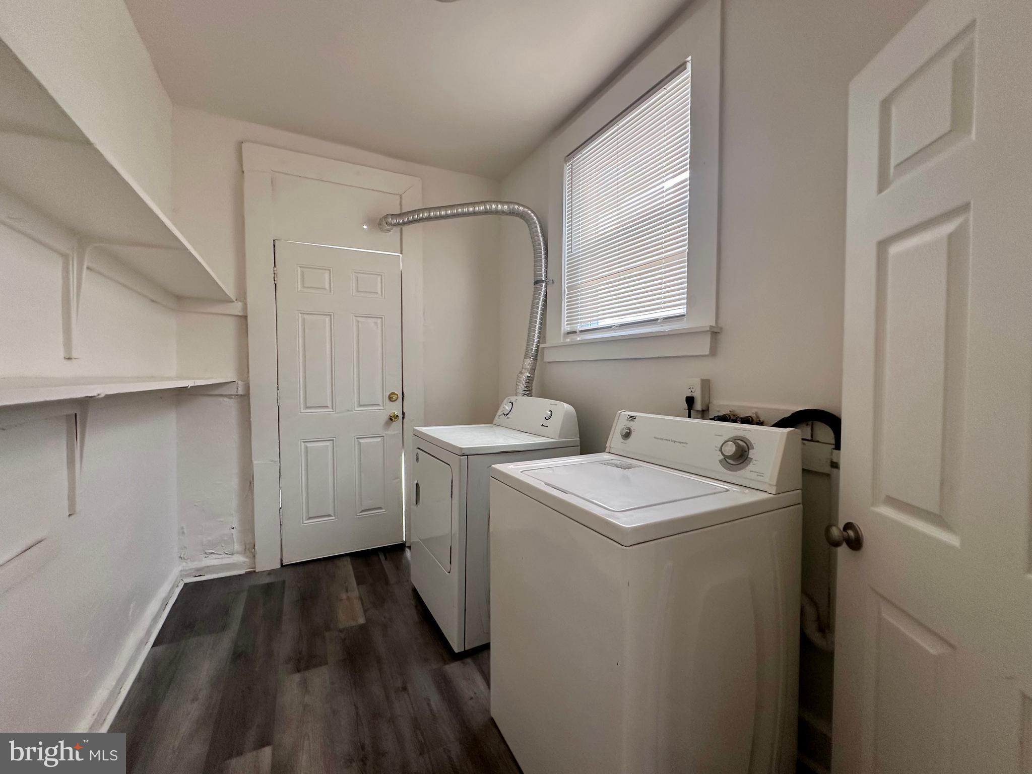 2770 The Alameda Baltimore, MD 21218 - Photo 14 of 33 a utility room with dryer and washer