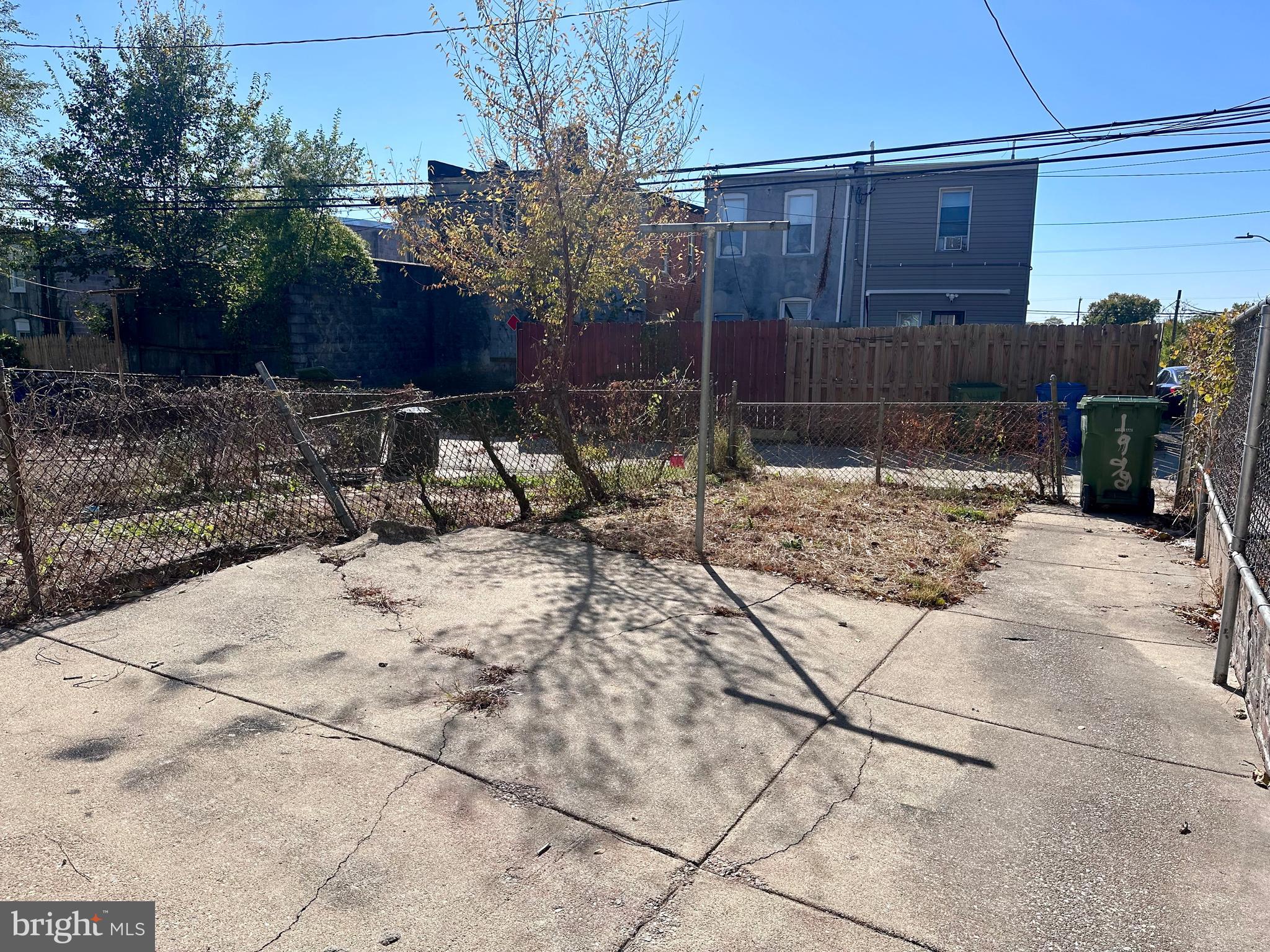 2770 The Alameda Baltimore, MD 21218 - Photo 28 of 33 a view of a backyard