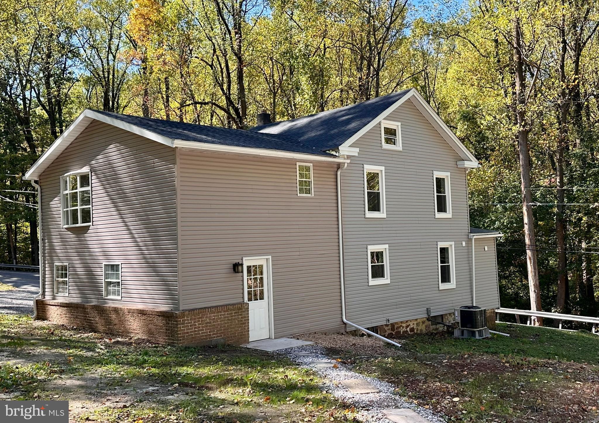 1580 Pines Road Etters, PA 17319 - Photo 4 of 37 Gallery Image 4
