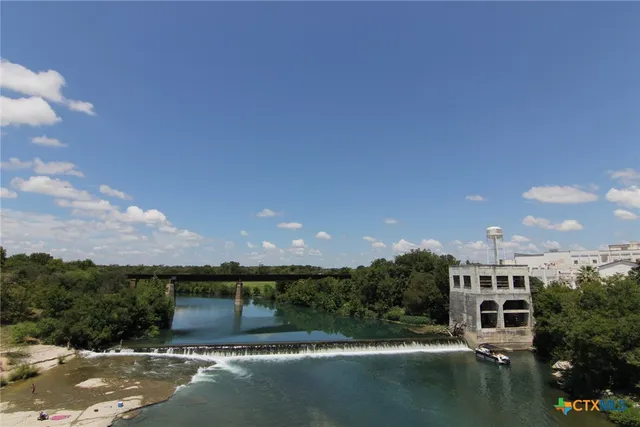 $1,745 | 712 Gristmill Drive, New Braunfels, TX 78130