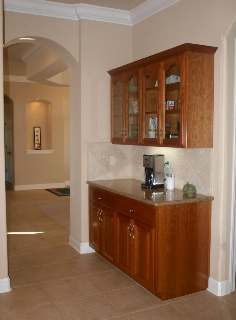 2758 Loggerhead Way Redding, CA 96002 - Photo 20 of 27 Bar Area in Kitchen