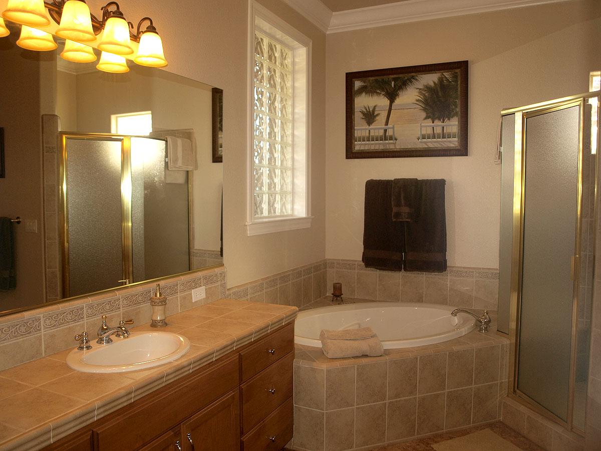 2758 Loggerhead Way Redding, CA 96002 - Photo 24 of 27 Master Bathroom