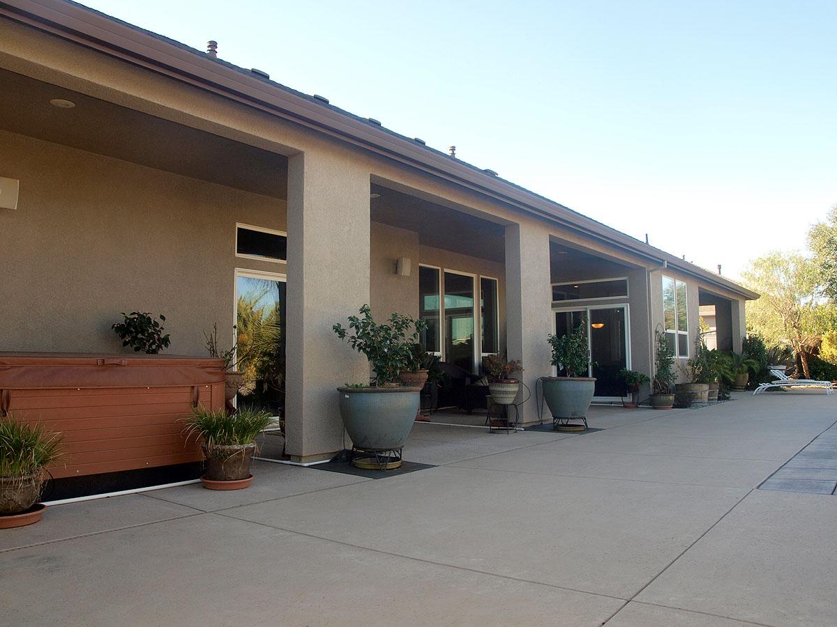 2758 Loggerhead Way Redding, CA 96002 - Photo 10 of 27 Covered Patios