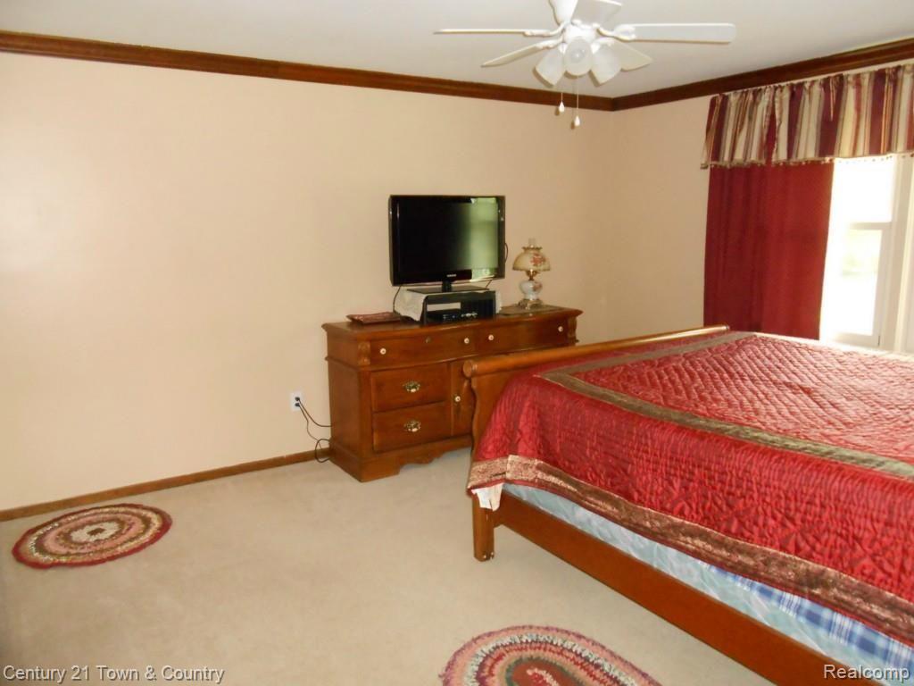 2953 Leyton Court Rochester, MI 48306 - Photo 42 of 54 Bdrm 3.jpg