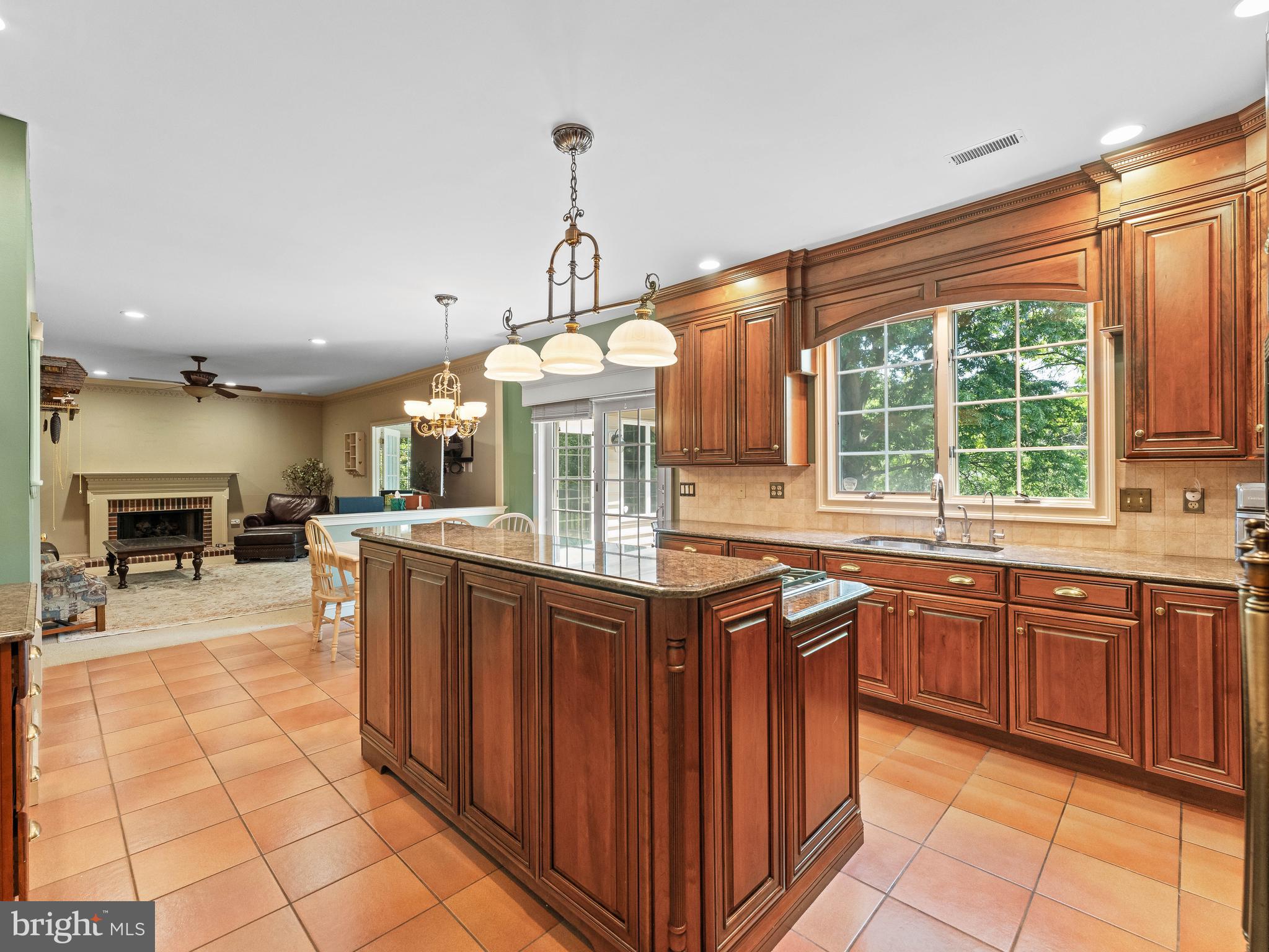 1424 Ridgewood Lane Newtown, PA 18940 - Photo 14 of 58