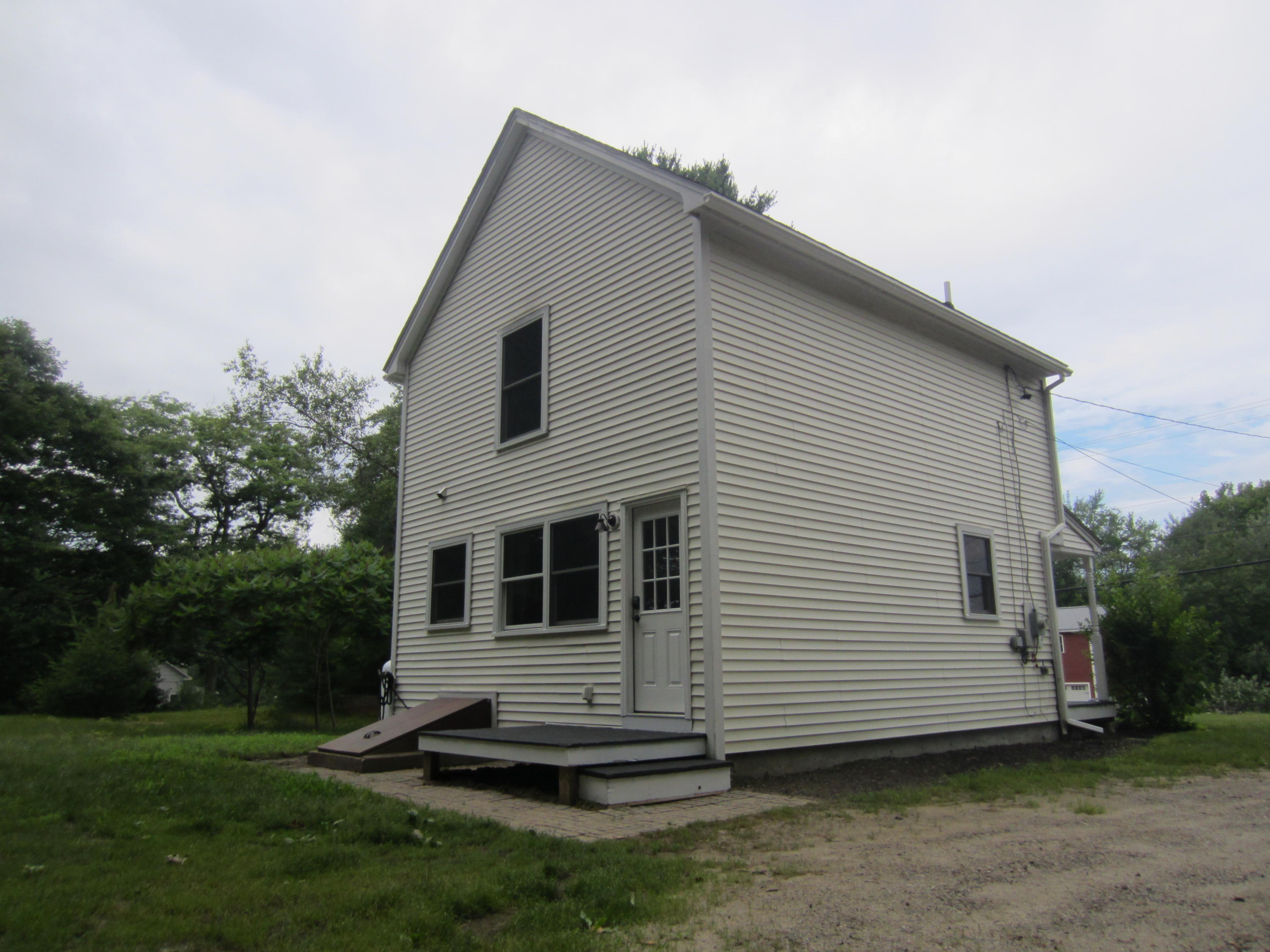 123 Middlesex Road Topsham, ME 04086 - Photo 4 of 17 IMG_4890