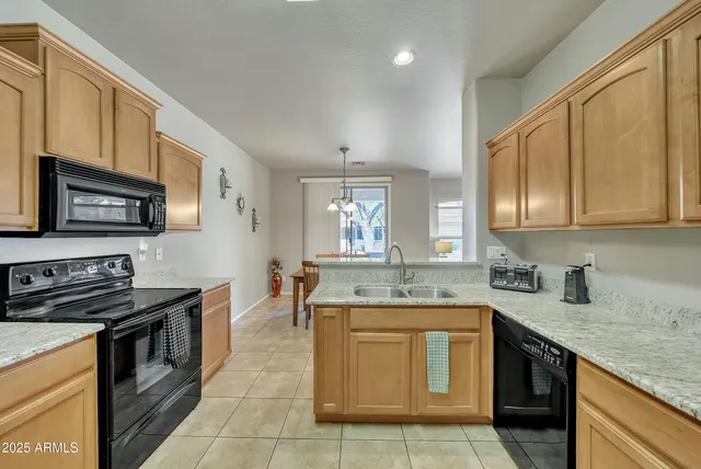 $360,000 | 2600 East Springfield Place, Unit 58, Chandler, AZ 85286