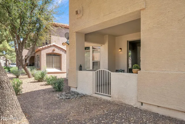 $360,000 | 2600 East Springfield Place, Unit 58, Chandler, AZ 85286