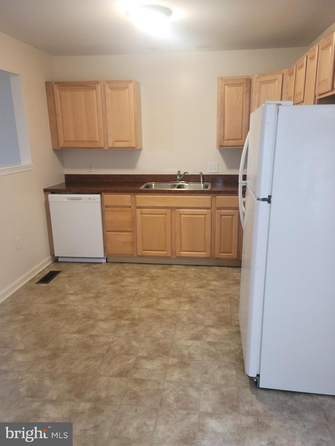 396 Burns Street Ranson, WV 25438 - Photo 6 of 19