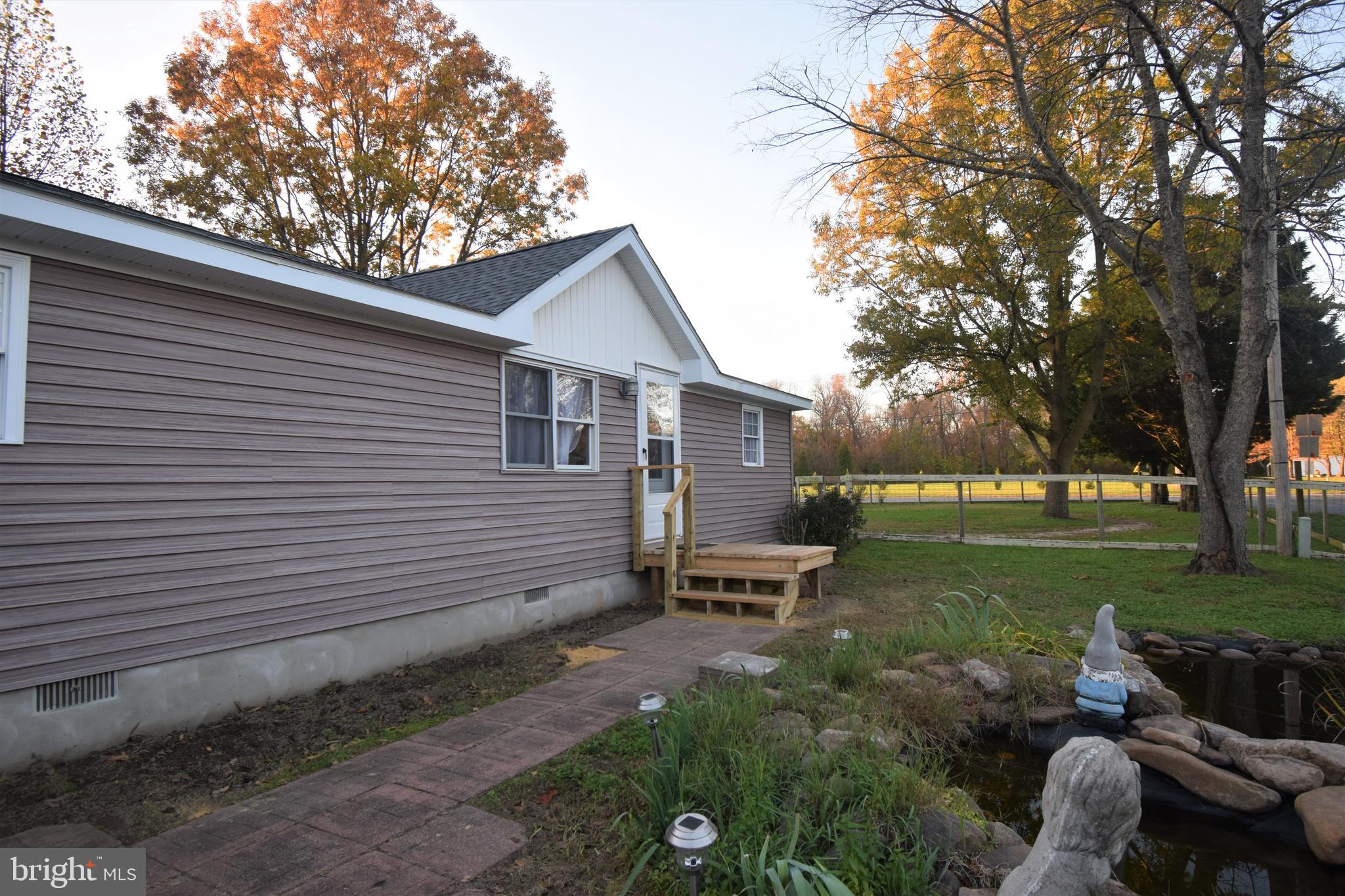 15500 Cutoff Road Henderson, MD 21640 - Photo 3 of 29 New front steps.