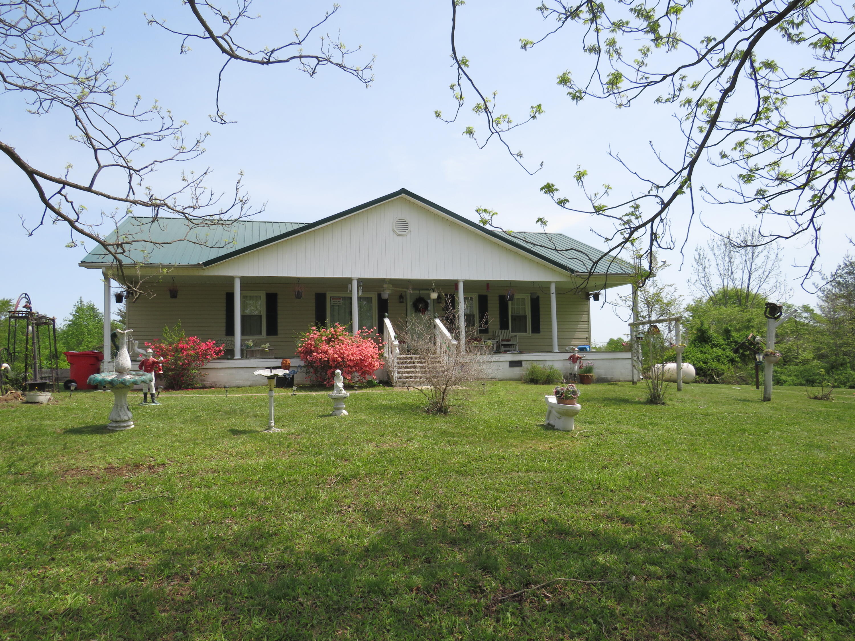 378 Walnut Road Lily, KY 40740 - Photo 1 of 33 IMG_1729 - Copy - Copy - Copy - Copy