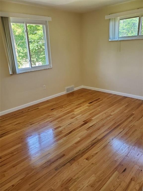 1476 Hunter Road Verona, PA 15147 - Photo 14 of 25 Gallery Image 14