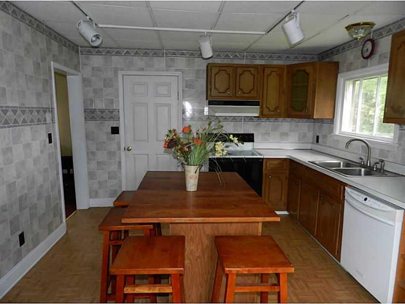 4124 Ellwood Road New Castle, PA 16101 - Photo 3 of 17 Kitchen.