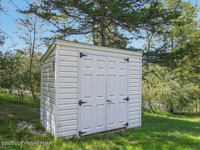 $449,900 | 401 Pierce Lane, Unit 103, East Stroudsburg, PA 18301