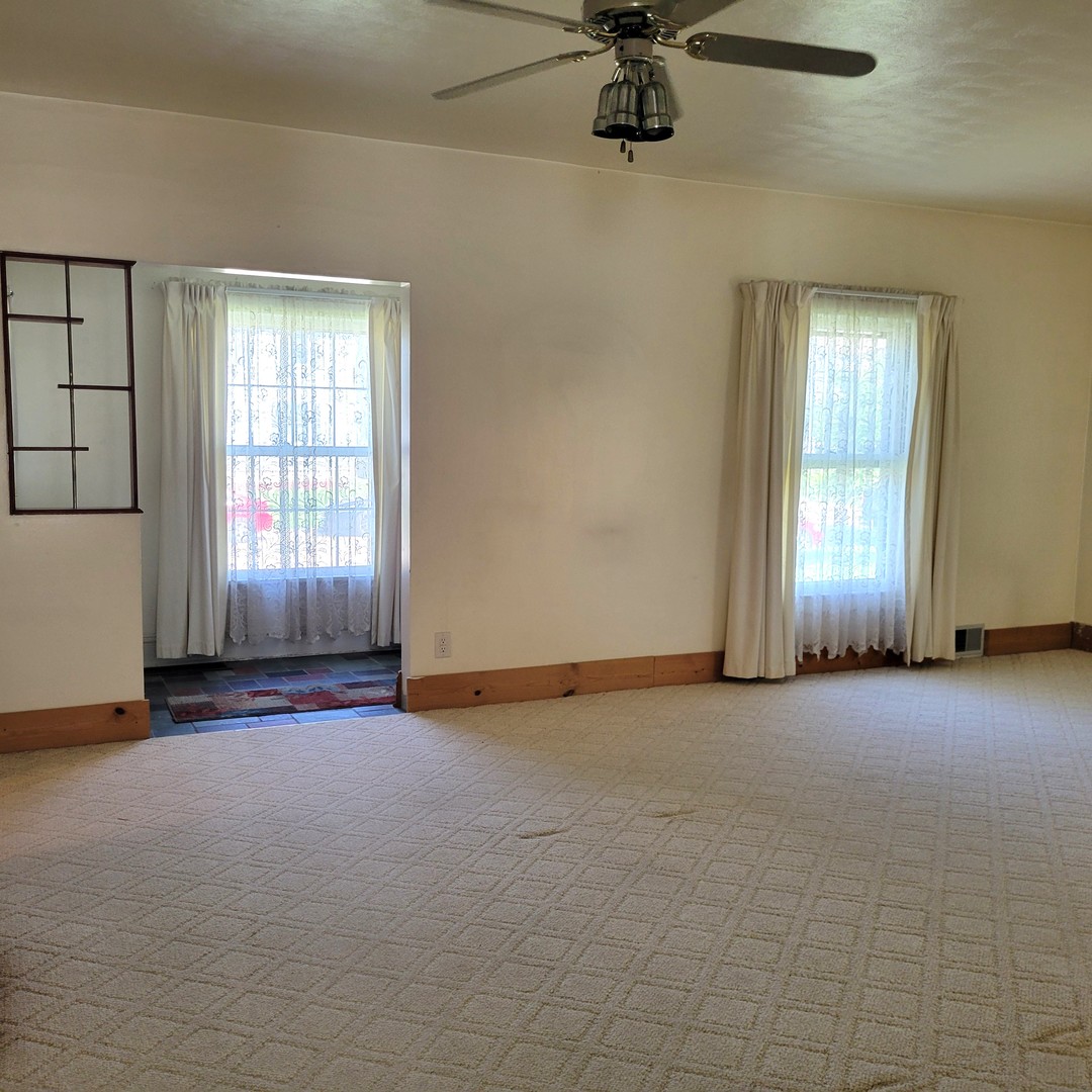 411 39th Street Moline, IL 61265 - Photo 6 of 34