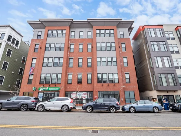 $4,550 | 45 L Street, Unit 6, Boston, MA 02127