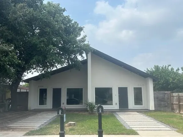 $1,200 | 2120 Datepalm Avenue, Unit A, McAllen, TX 78501