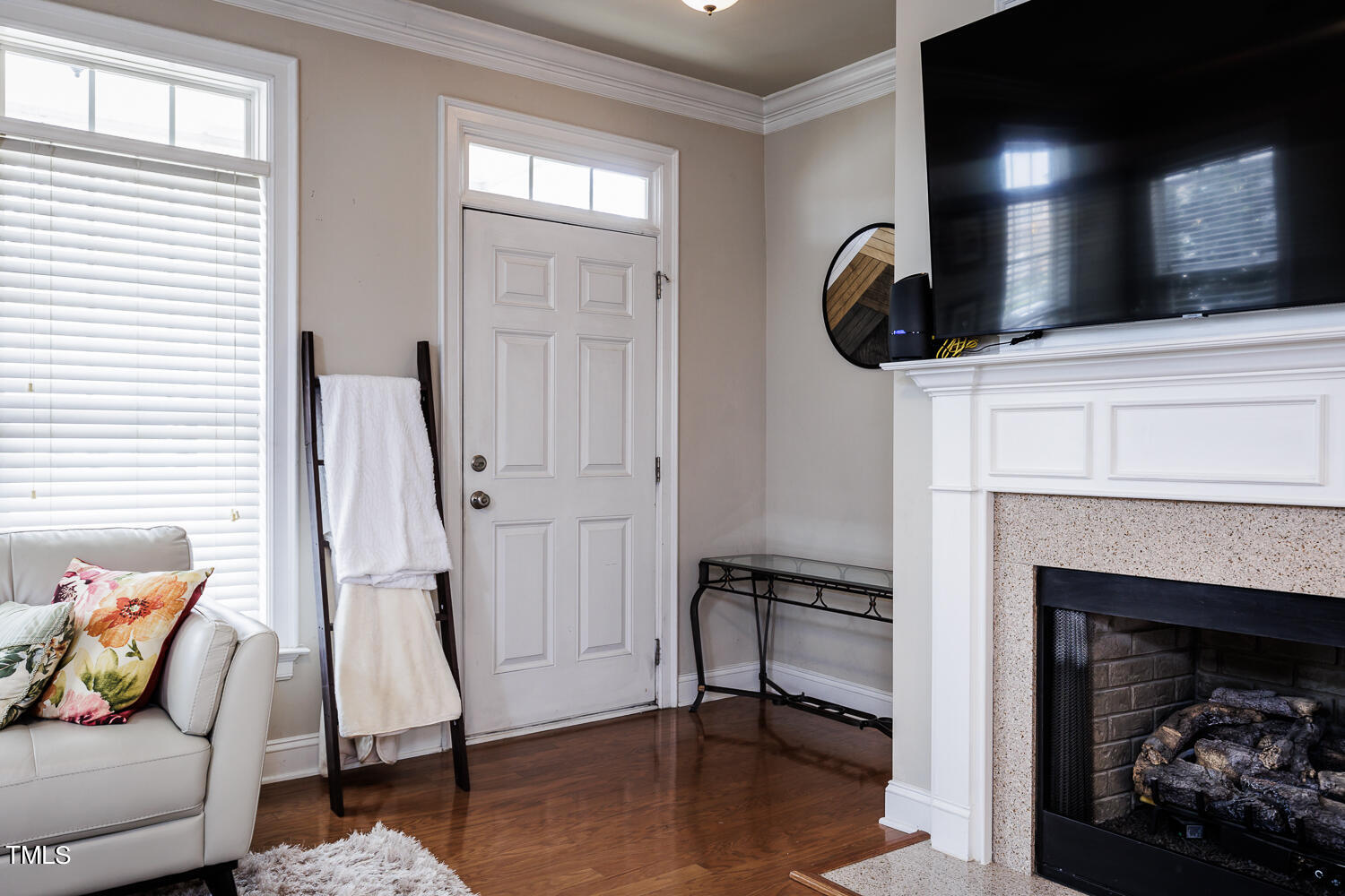 7833 ACC Boulevard Raleigh, NC 27617 - Photo 4 of 38 Interiors-12