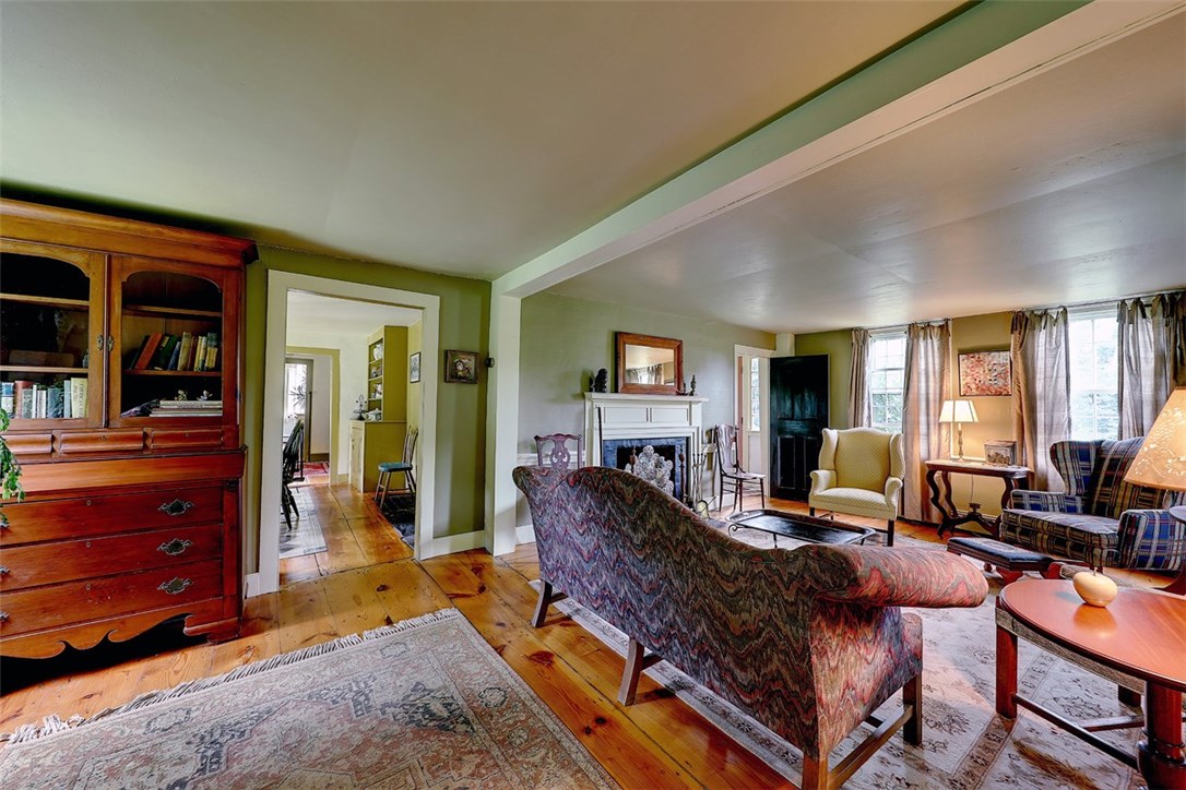 107 Tower Hill Road Cumberland, RI 02864 - Photo 20 of 40