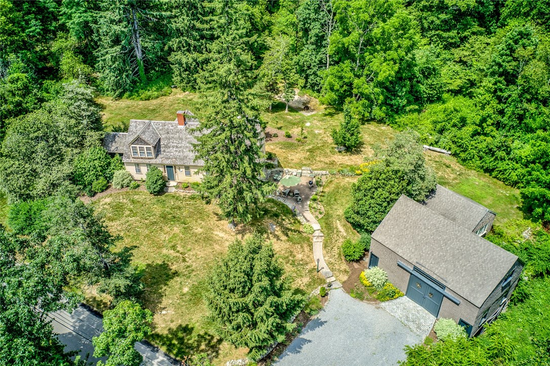 107 Tower Hill Road Cumberland, RI 02864 - Photo 3 of 40