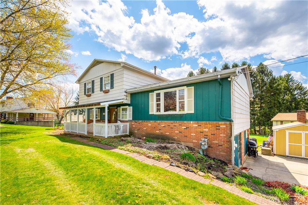 110 Arnold Road Beaver Falls, PA 15010 - Photo 3 of 25 Gallery Image 3