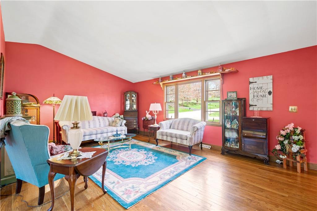 110 Arnold Road Beaver Falls, PA 15010 - Photo 8 of 25 Gallery Image 8