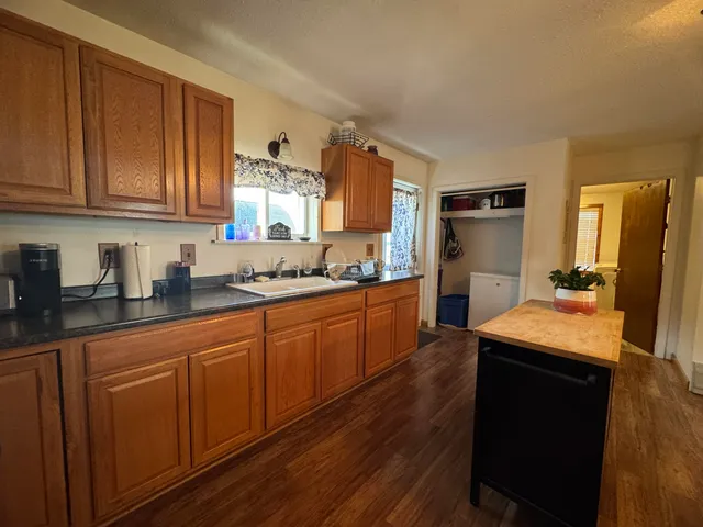 $374,900 | 9 Main Street, Corinth, ME 04427