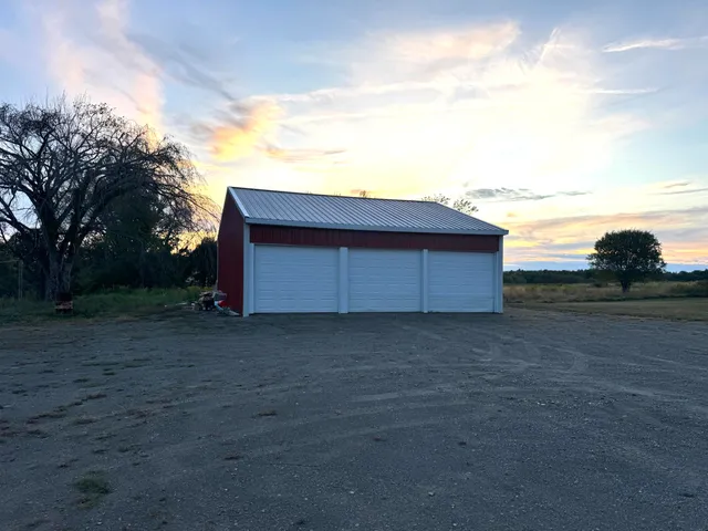 $374,900 | 9 Main Street, Corinth, ME 04427