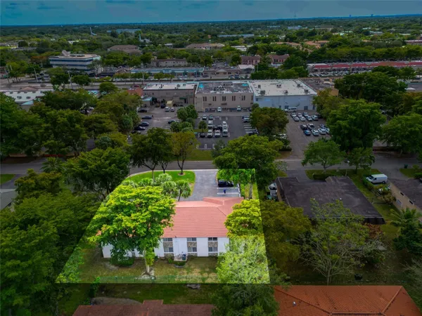 $1,790,000 | 10201 Northwest 35th Street, Coral Springs, FL 33065