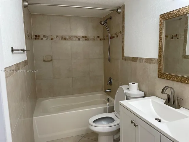 $1,950 | 4856 Highway 7, Unit 1104, Coconut Creek, FL 33073