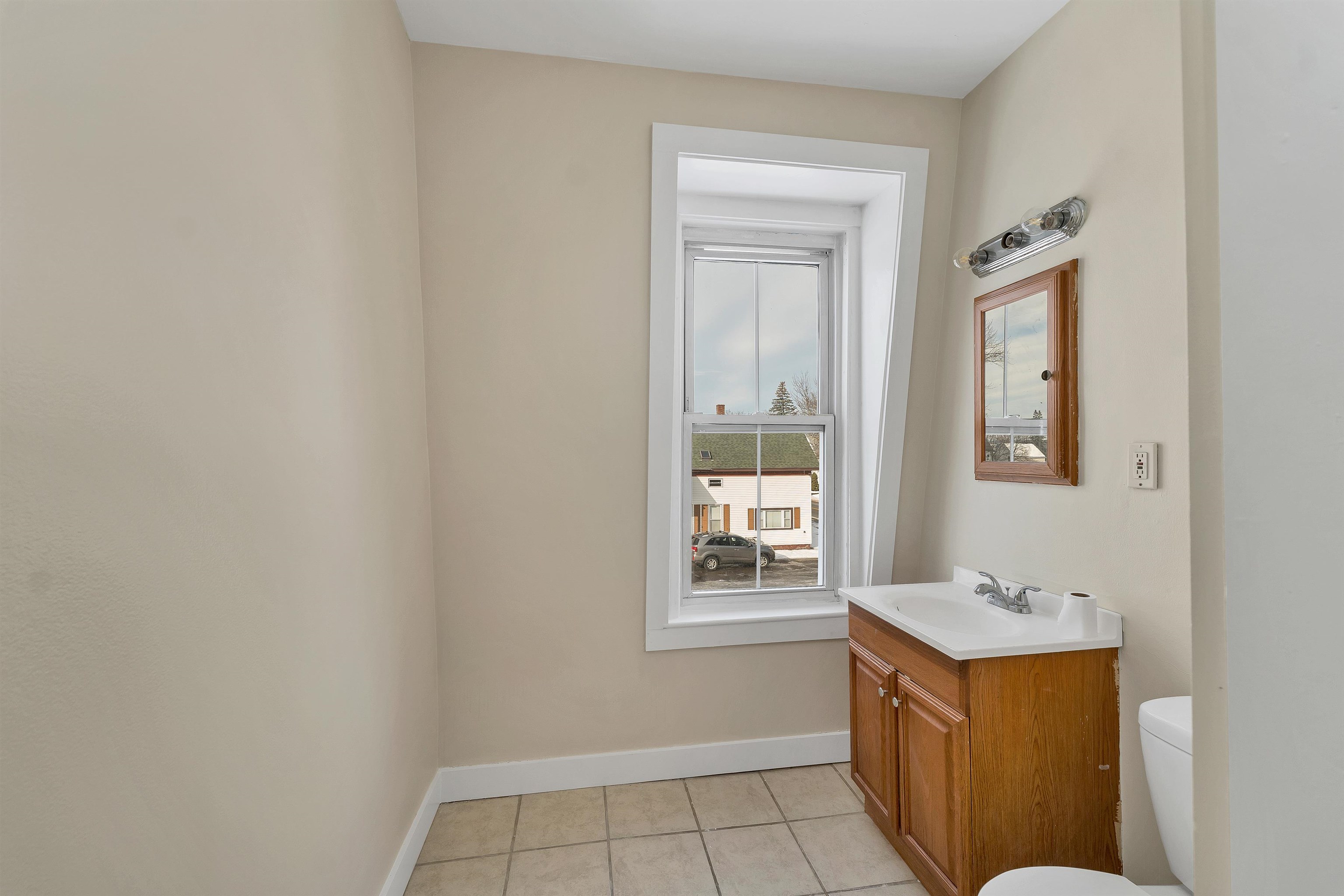 47 Pearl Street Laconia, NH 03246 - Photo 25 of 47