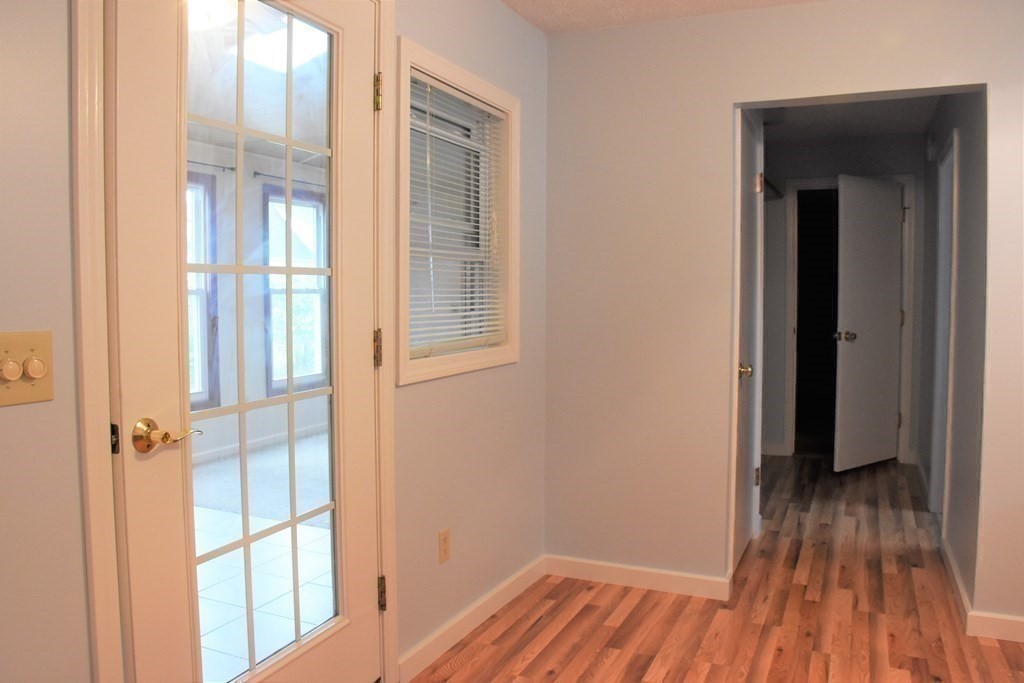 3 Elm Street Oxford, MA 01540 - Photo 9 of 33