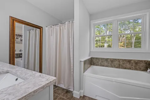 $899,000 | 33 Hickorywood Circle, Meredith, NH 03253