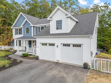 $899,000 | 33 Hickorywood Circle, Meredith, NH 03253