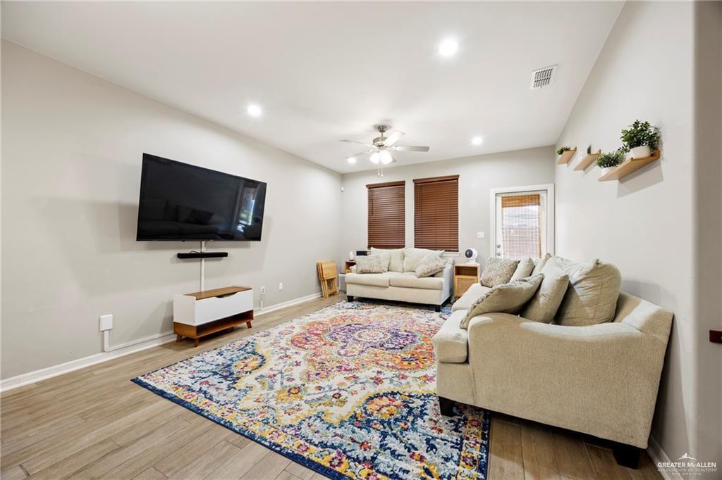 6332 Cascada Bnd Road McAllen, TX 78504 - Photo 8 of 34