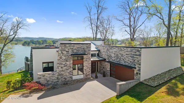 $2,350,000 | 731 Bowman Bend Road, Harriman, TN 37748
