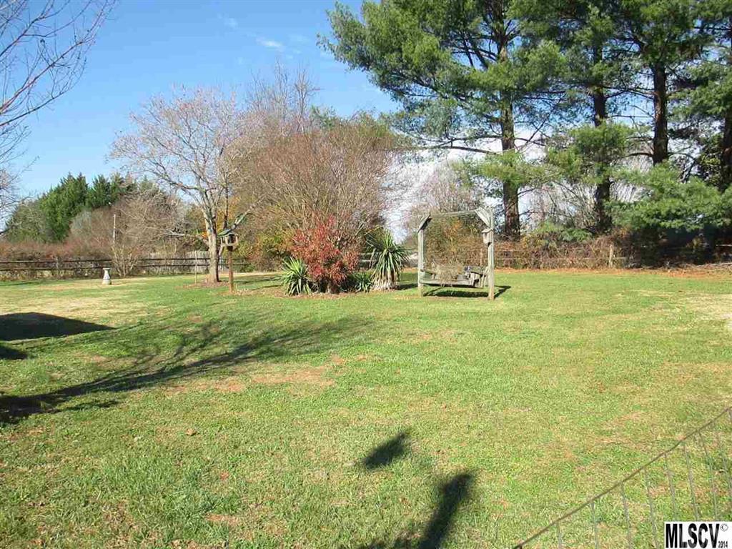 2110 Moss Farm Road Hickory, NC 28602 - Photo 15 of 19 Gallery Image 15