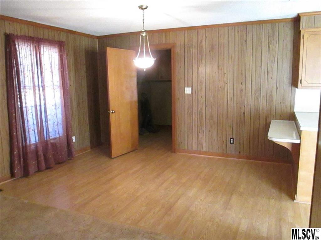 2110 Moss Farm Road Hickory, NC 28602 - Photo 3 of 19 Gallery Image 3