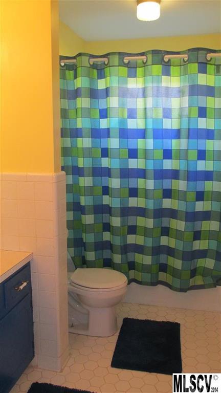 2110 Moss Farm Road Hickory, NC 28602 - Photo 6 of 19 Gallery Image 6