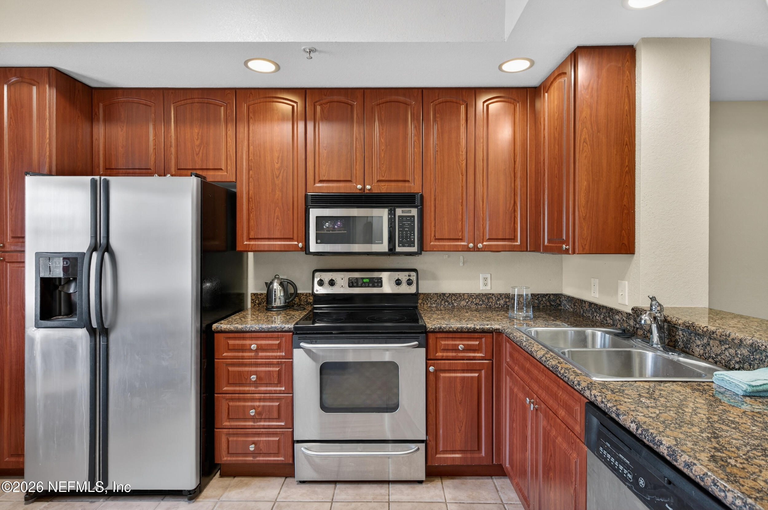 9745 Touchton Road, Unit 1924 Jacksonville, FL 32246 - Photo 4 of 24 4_008_dsc02698