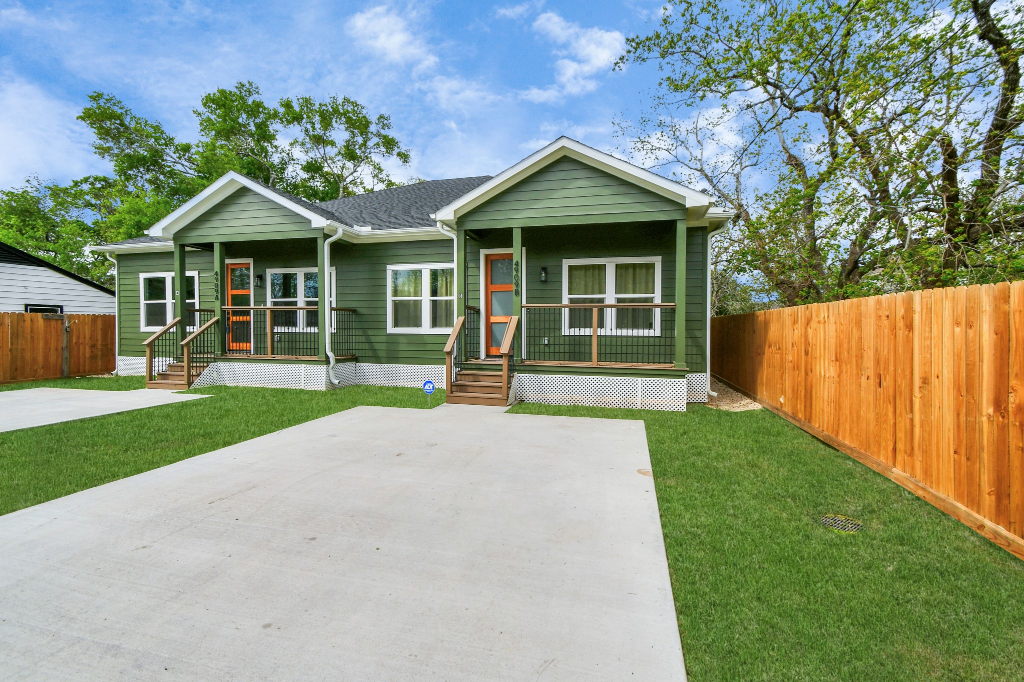 4909 Higgins Street, Unit A/B Houston, TX 77033 - Photo 2 of 50