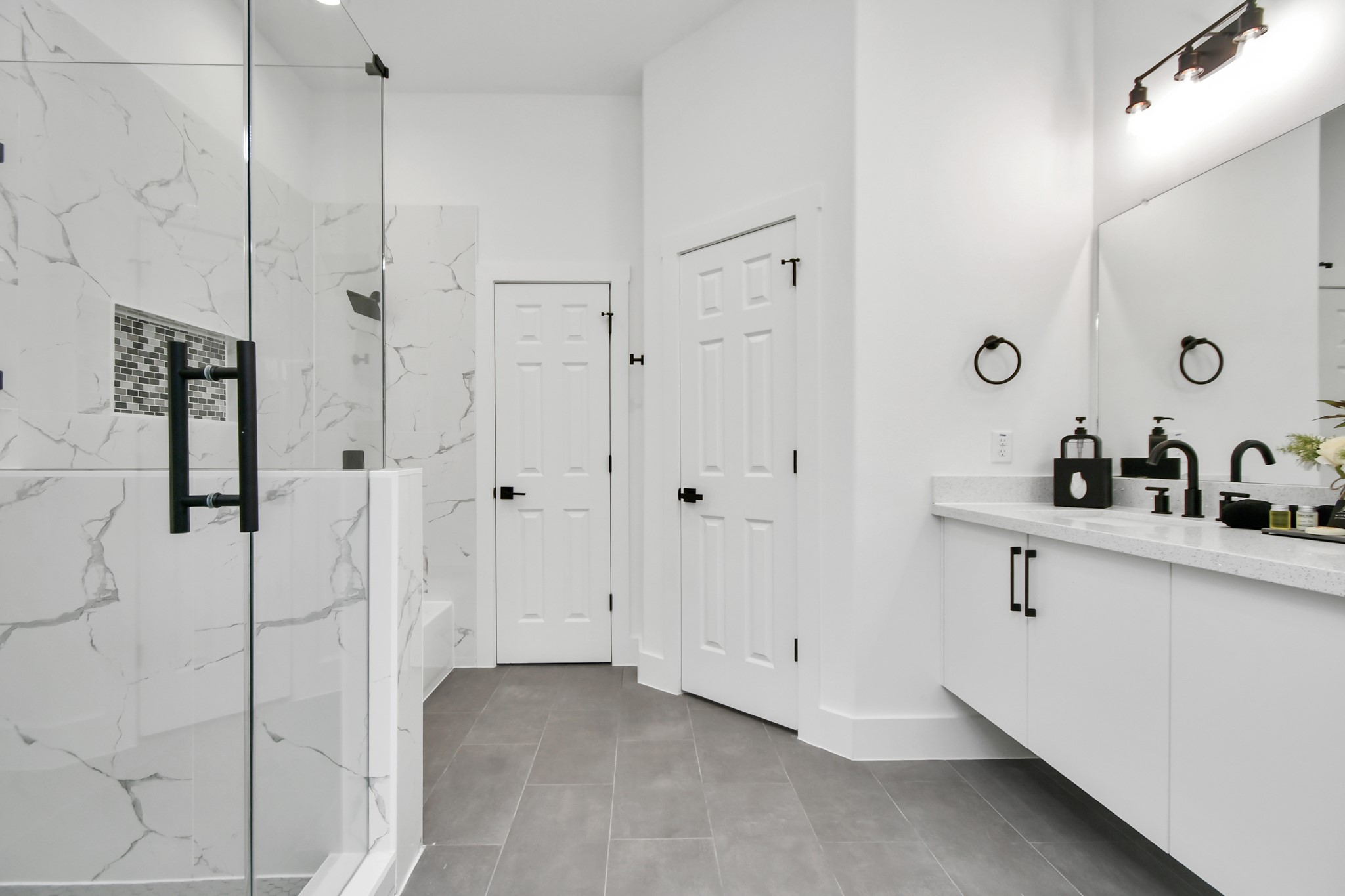 4909 Higgins Street, Unit A/B Houston, TX 77033 - Photo 33 of 50