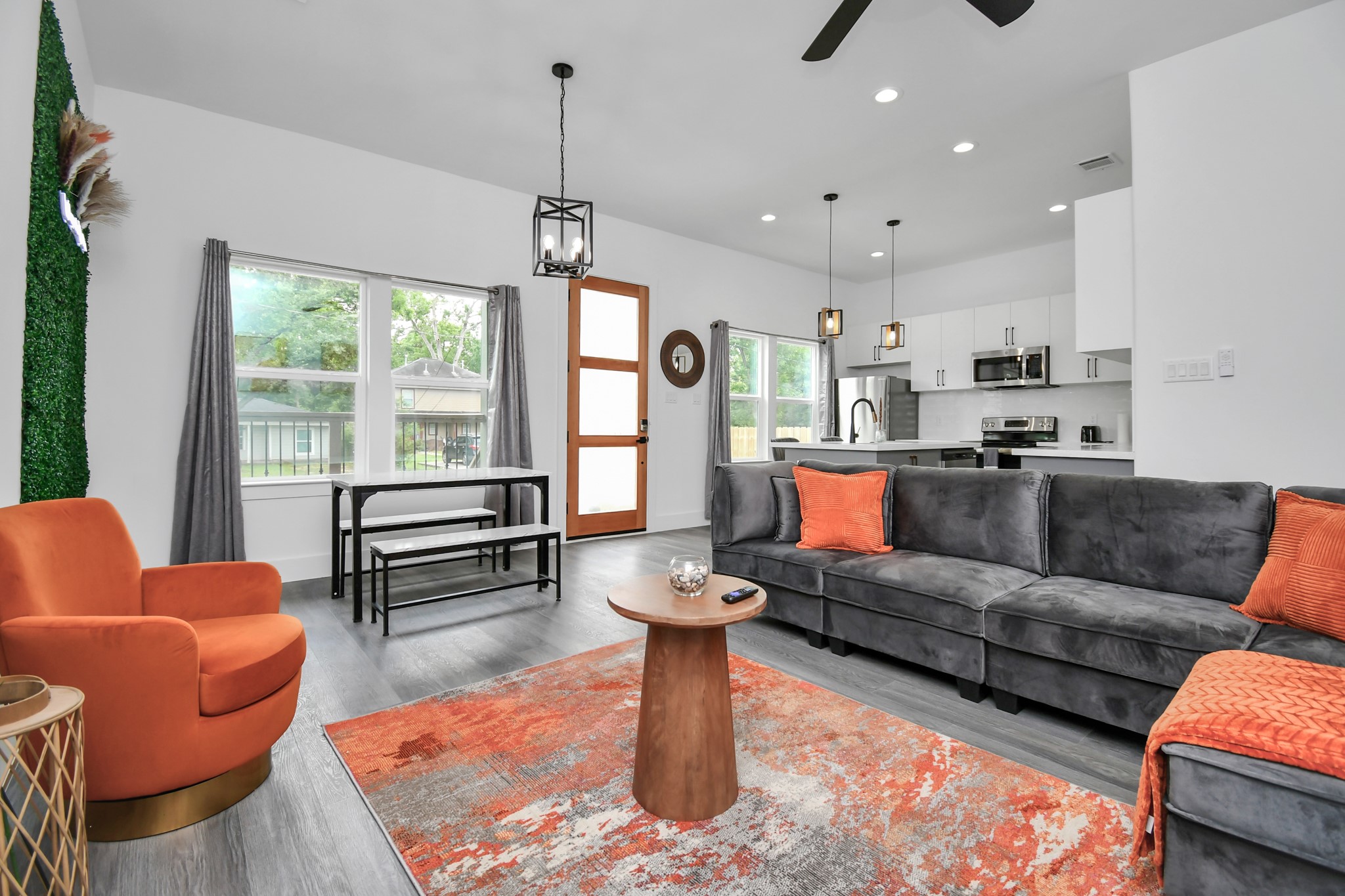 4909 Higgins Street, Unit A/B Houston, TX 77033 - Photo 8 of 50