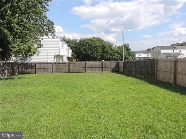7 Farmhouse Road Sicklerville, NJ 08081 - Photo 3 of 25 Back Yard